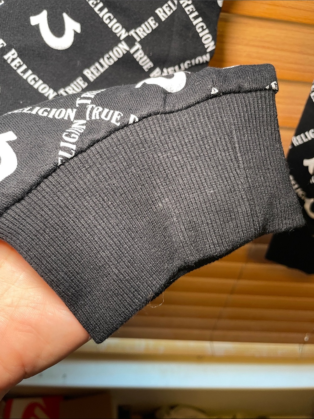 True Religion Black & White Logo Print Men’s Set - Picture 7 of 10
